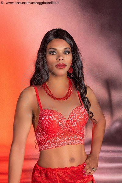Foto Immagine Naomi Fire  Transescort Isernia